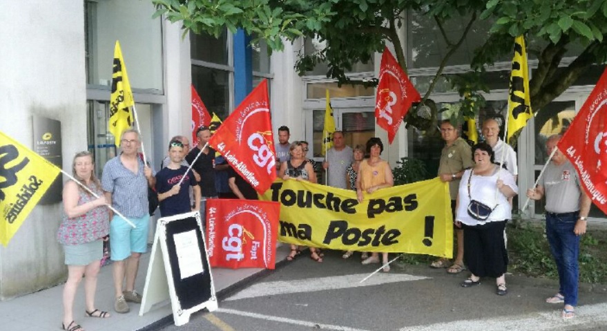 13eme jour de greve bureaux Pornichet St Nazaire sudptt 4485 La Poste